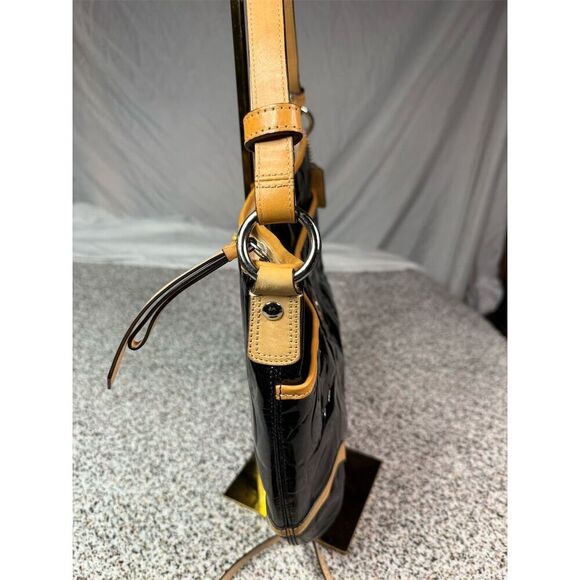 Coach Black Patent Leather Shoulder Bag with Wristlet Women's Casual​ - Picture 4 of 12